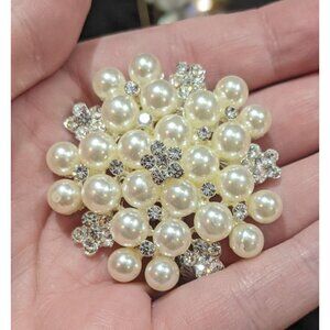 Vintage Glam Faux Pearl Rhinestone Brooch